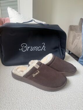 Brunch Cozy Shearling suede Slippers in Dark Brown w7 men’s 6